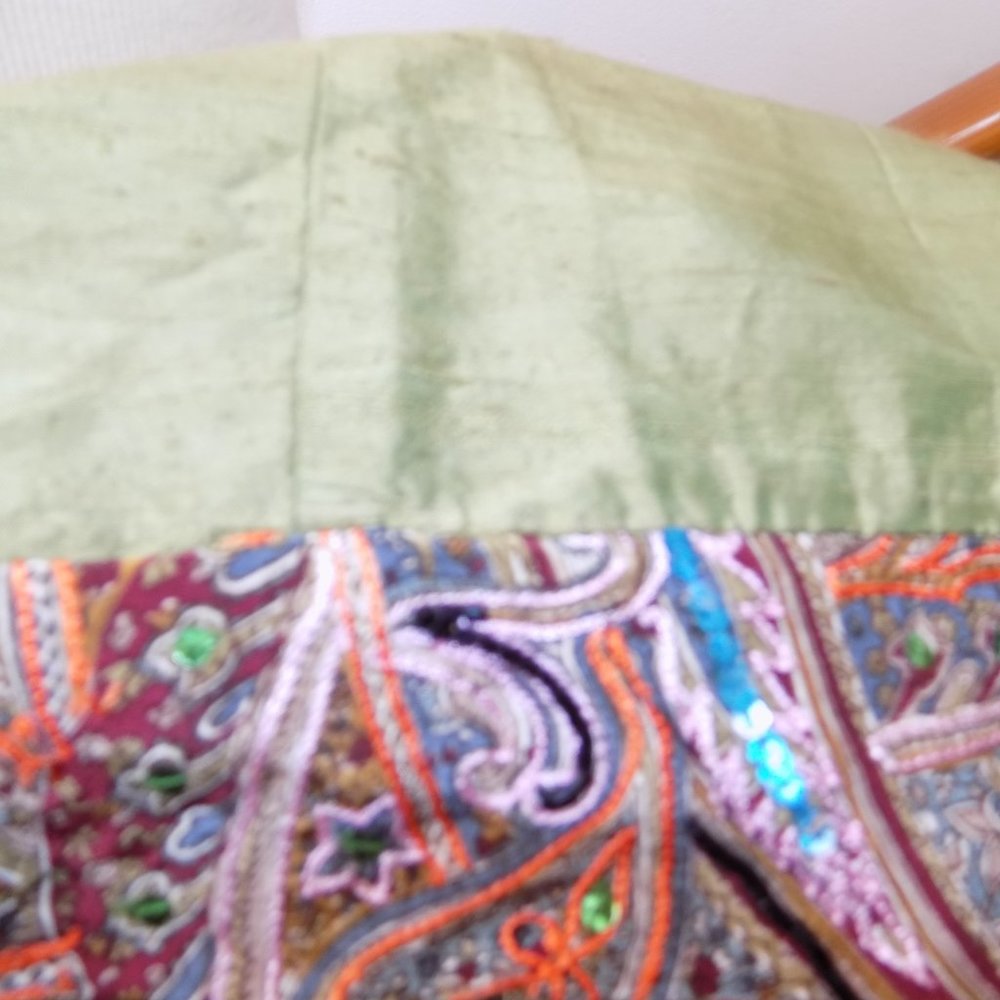 T.T. Mar 100% Silk Multicolored Printed Pants - Picture 3 of 8